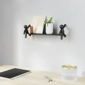 Umbra Buddy Shelf � Sjov og funktionel v�ghylde i moderne design