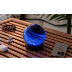 Gingko Design AstraGlass Light � LED bordlampe i h�ndmalet glas