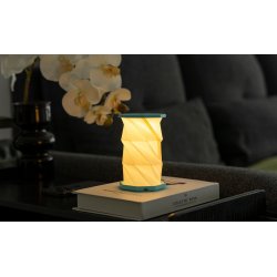 Mini Hexagon Twist Lamp � Elegant LED-design i massivt tr�