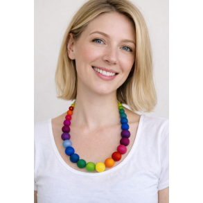 Halsk�de - Regnbue farvede perler af resin