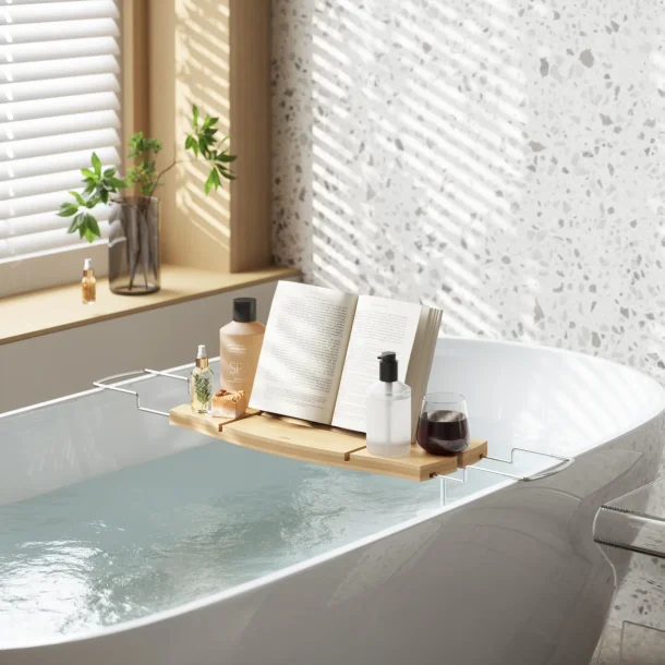 Umbra Aquala badekarsbakke i bambus  justerbar og elegant opbevaring til badekar