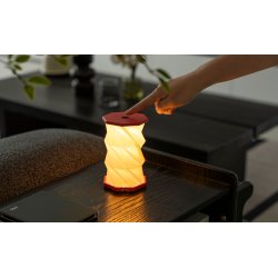 Mini Hexagon Twist Lamp � Elegant LED-design i massivt tr�