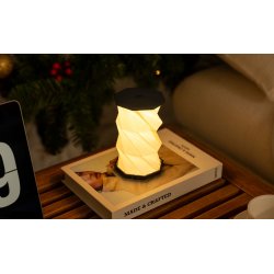 Mini Hexagon Twist Lamp � Elegant LED-design i massivt tr�