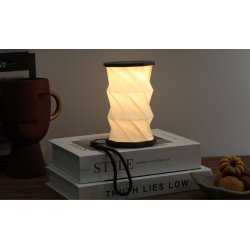Mini Hexagon Twist Lamp � Elegant LED-design i massivt tr�