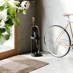 Paraplyholder - Bellwood - Stativ til bde paraplyer og taskeparaplyer - Umbra