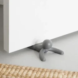 Umbra Buddy Drstopper &#150; Sjov og funktionel drholder